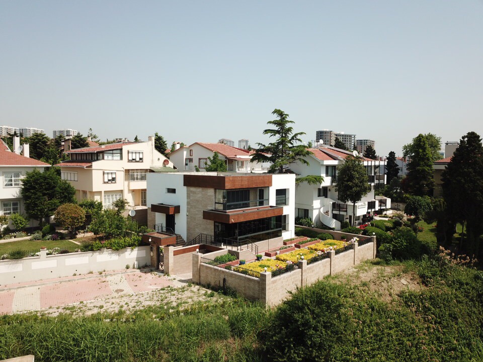 Kabil Ailesi Villası