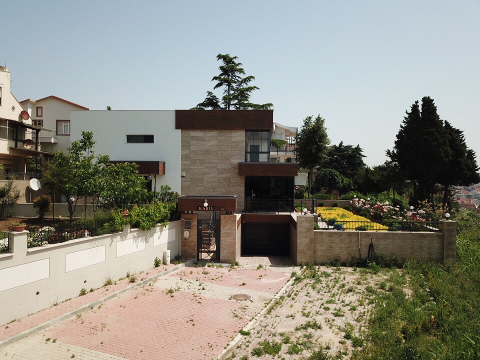Kabil Ailesi Villası